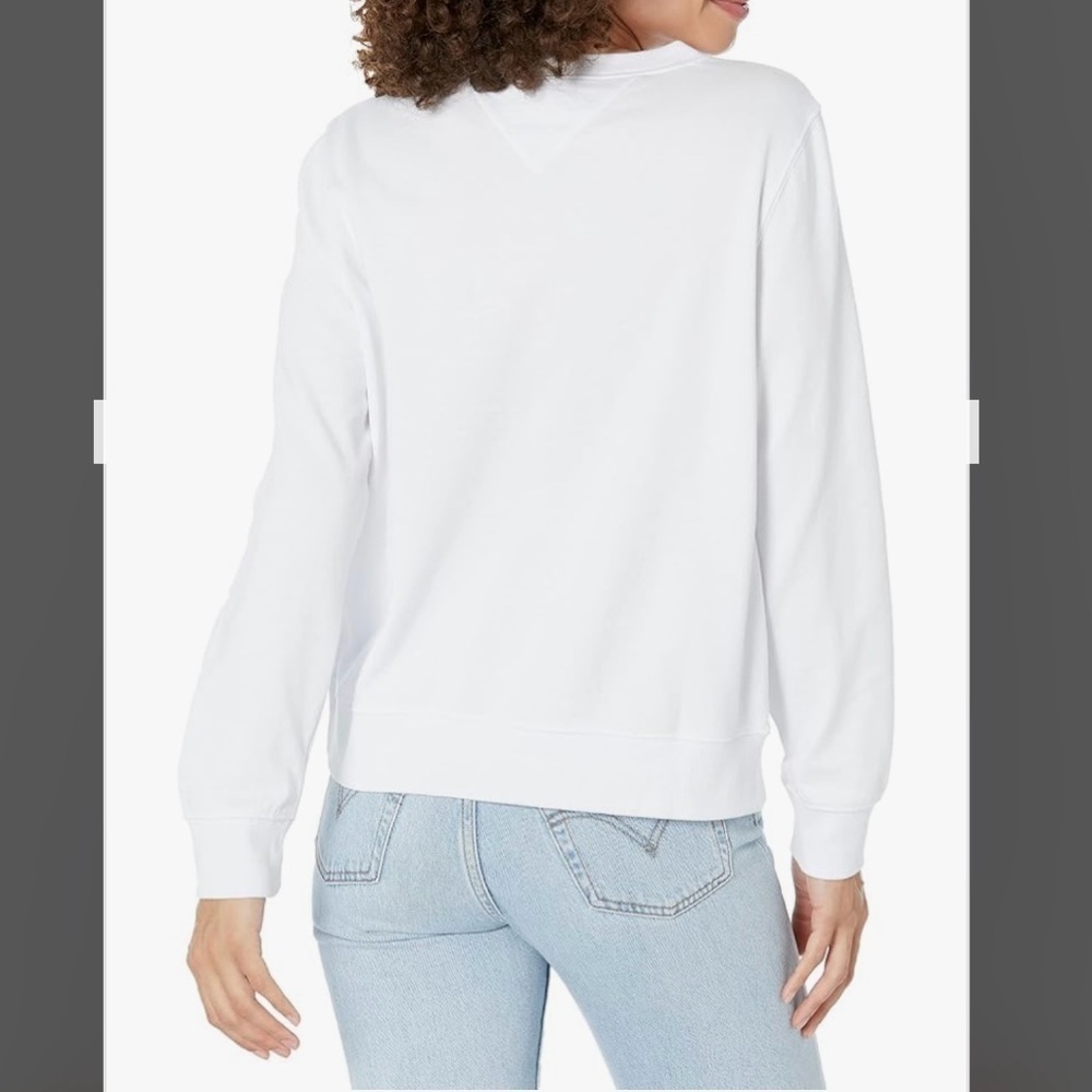 Tommy Hilfiger Women's Classic Crewneck Sweatshirt - Picture 2 of 6